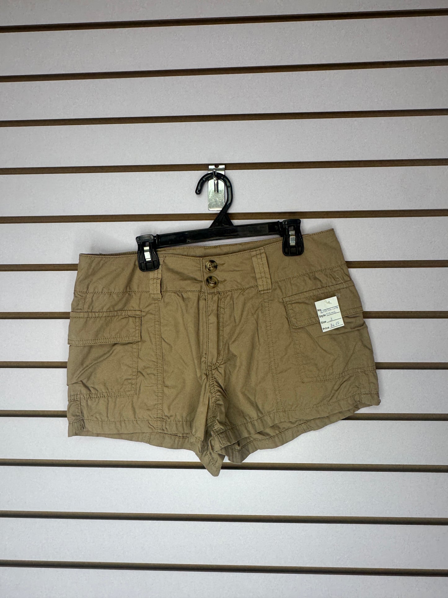 Pantalón Corto Crema
