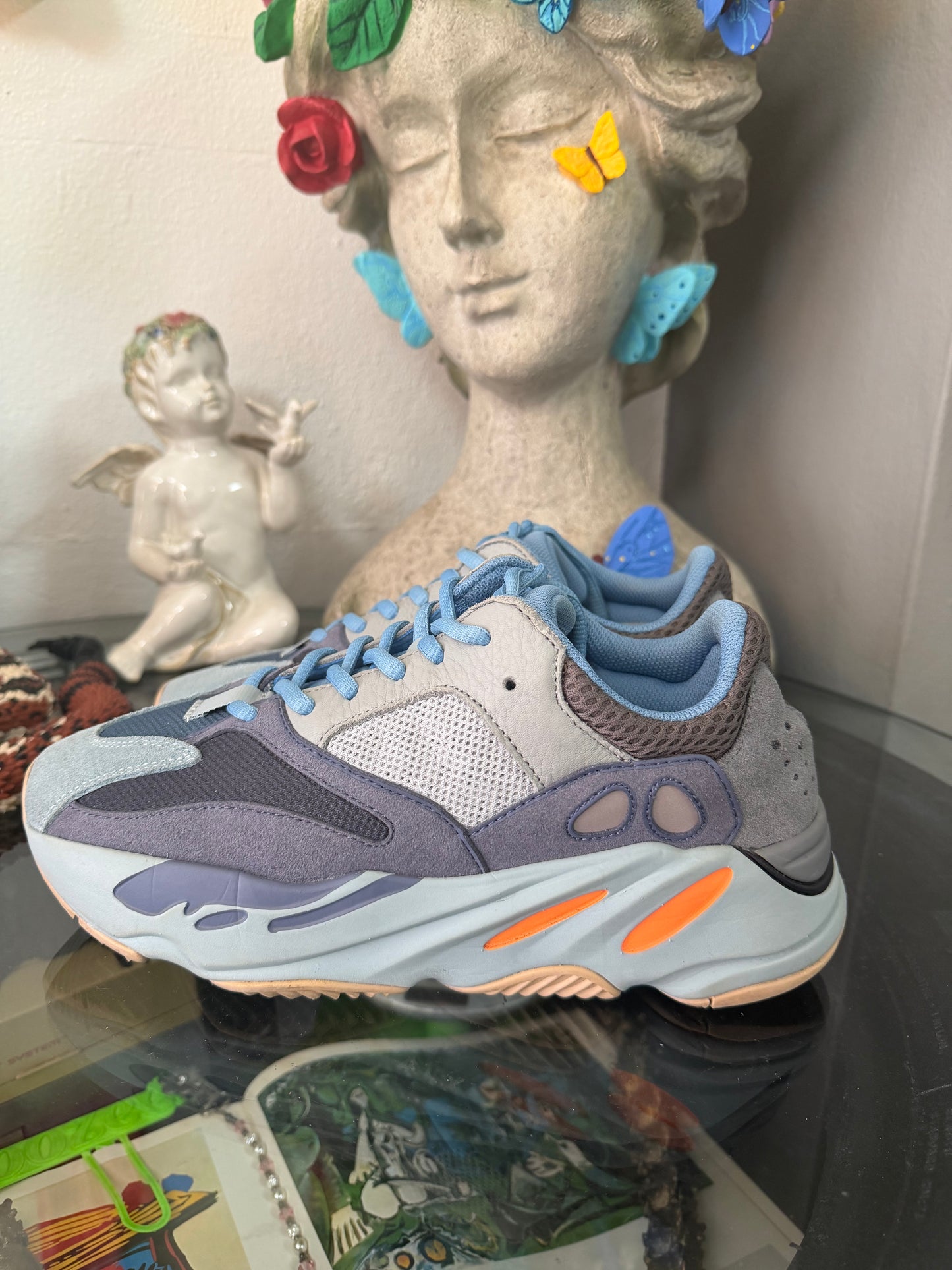 Yeezy Boost 700 "Carbon Blue"