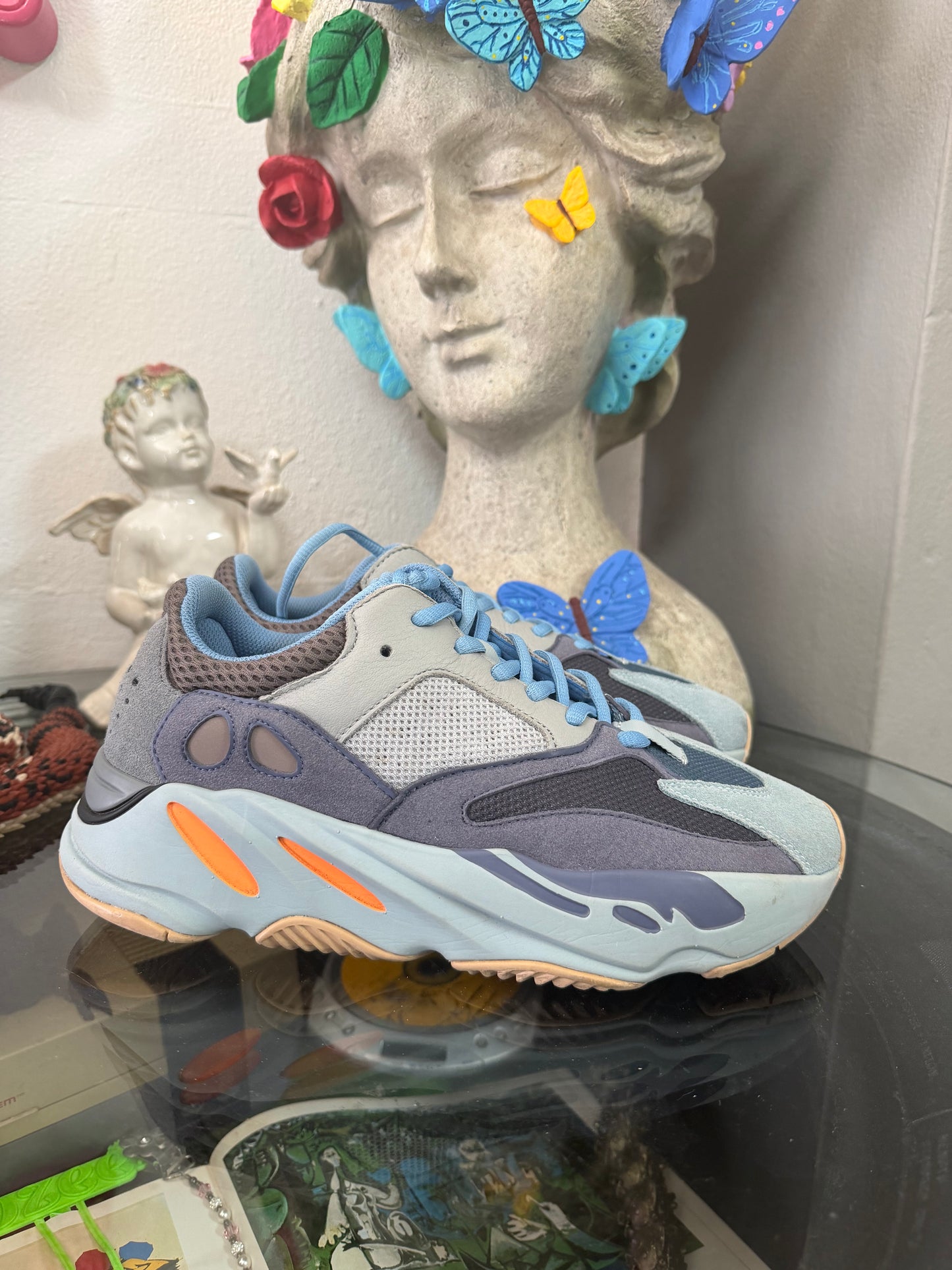 Yeezy Boost 700 "Carbon Blue"
