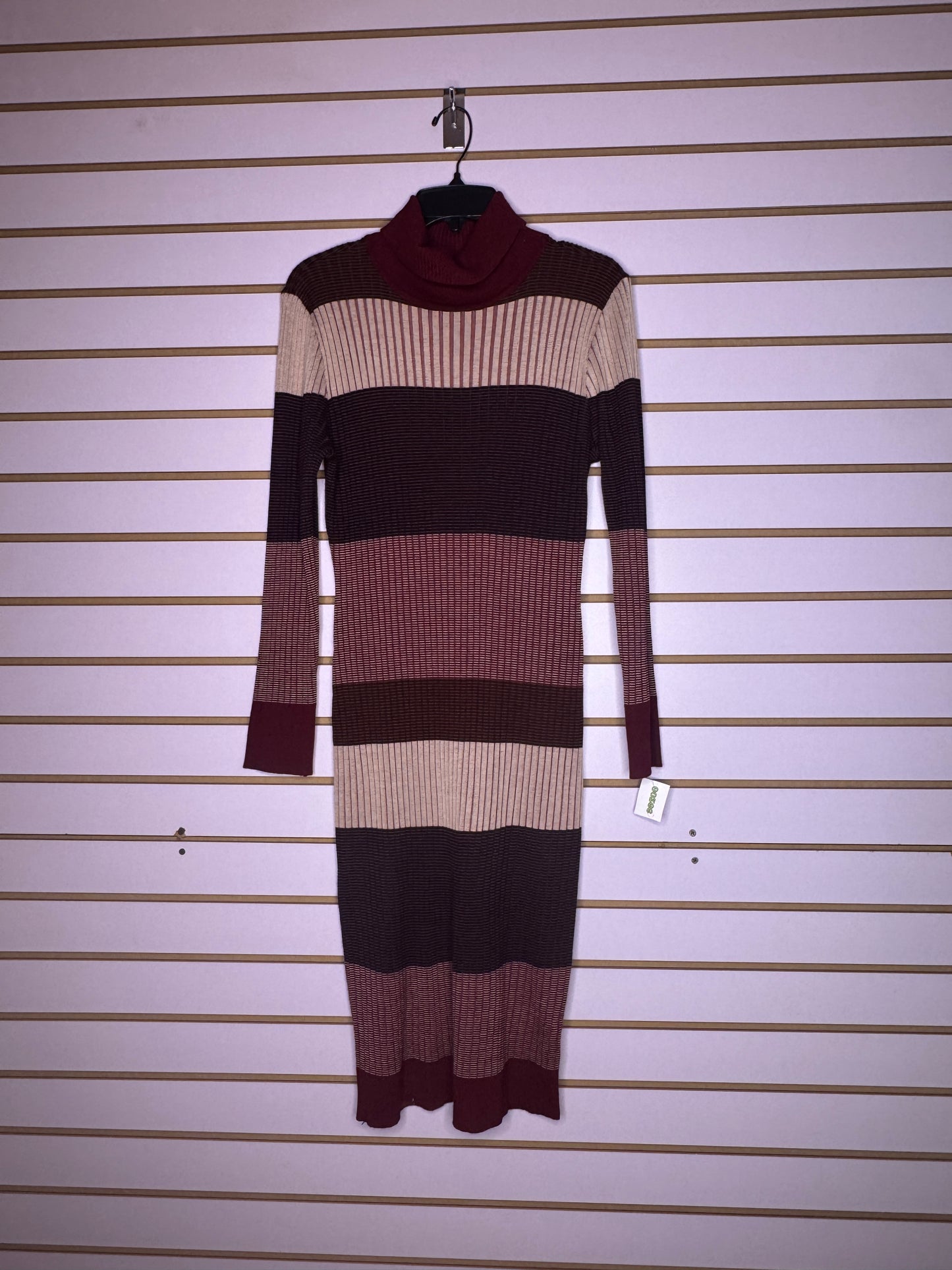 Traje abrigo color vino