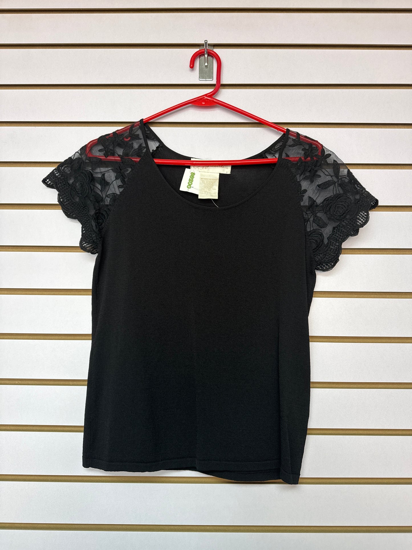 Blusa Negra Mangas de Encajes