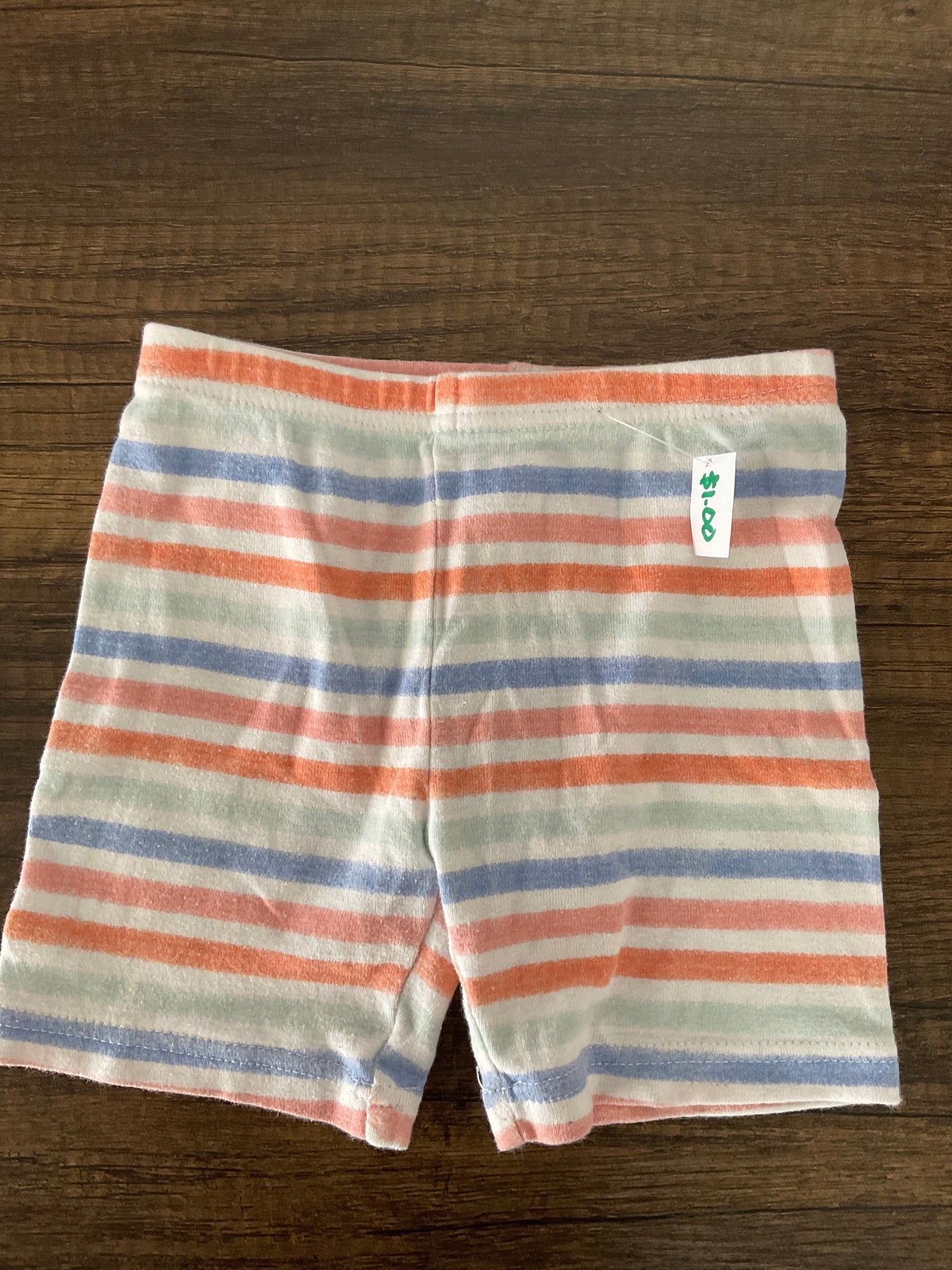 Pantalón corto rayas