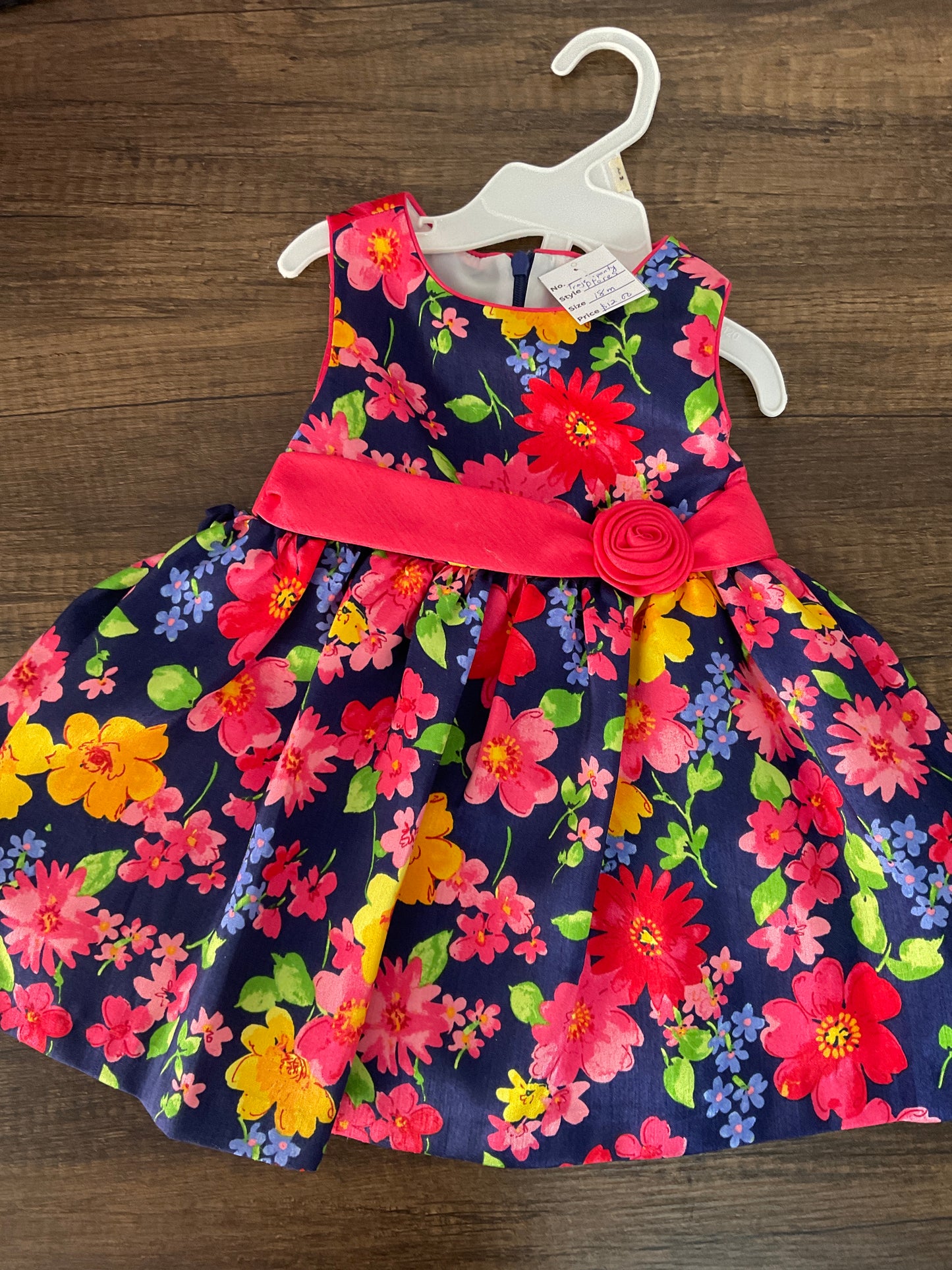 Traje y panty floral