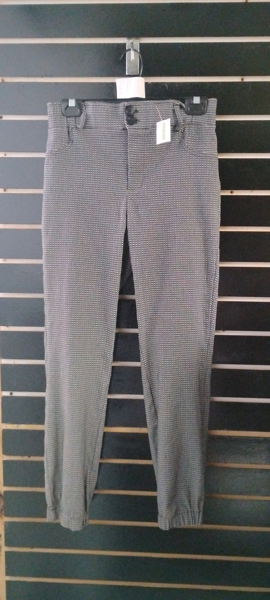 Pantalón Negro y Blanco